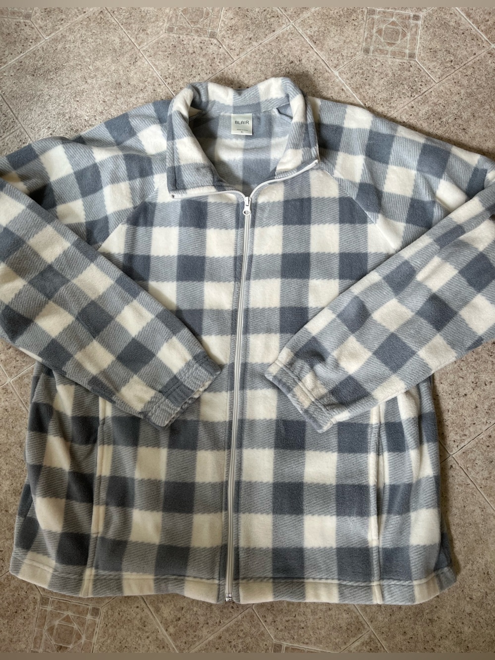 Blair Women’s XL Gray Buffalo Check Fleece Jacket NWT